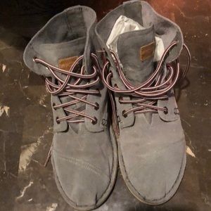 Toms booties size 9 gray